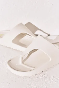 Chinelos de borracha EVA branco