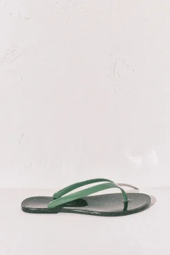 Chinelos de dedo com efeito glitter verde