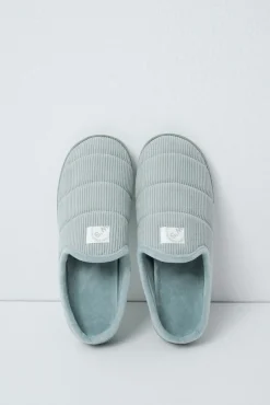 Chinelos de quarto com sola acolchoada verde