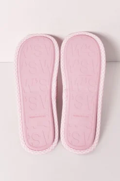 Chinelos de quarto estampado vichy com laço rosa
