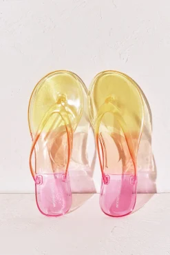 Chinelos transparentes rosa