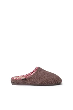 Chinelo tipo tamanco em borrego