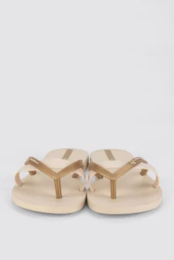 Chinelo tradicional com tira extra