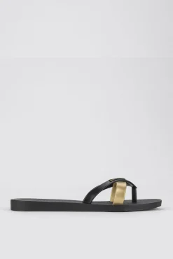 Chinelo tradicional com tira extra