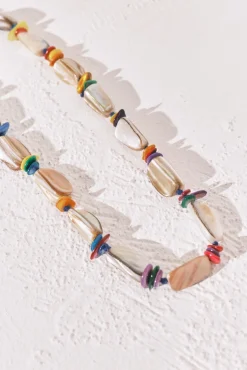 Colar de corda com pérolas