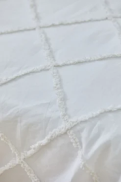 Colcha com tufting branco Royal 240x260