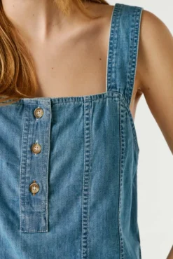 Colete leve em denim