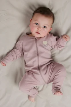 Conjunto de pijama de bebê