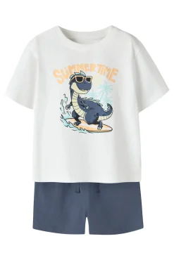 Conjunto de T-shirt e bermuda