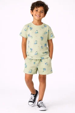 Conjunto de T-shirt e calções