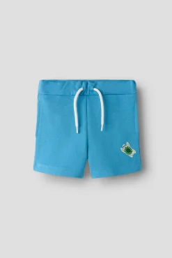 Conjunto de T-shirt e calções