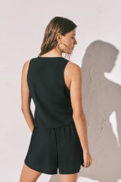 Conjunto colete e calções preto