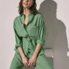 Conjunto de camisa e calças
