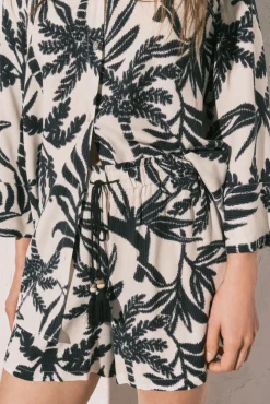 Conjunto de camisa e calções estampados