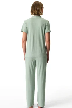 Conjunto de pijama canelado