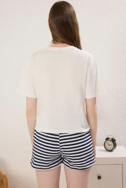 Conjunto de pijama curto de riscas cerejas