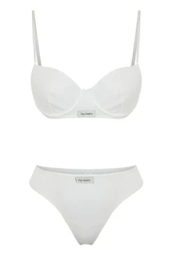 Conjunto de roupa interior canelado