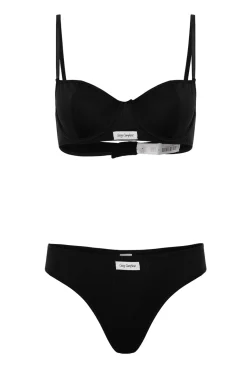 Conjunto de roupa interior canelado
