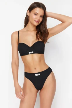 Conjunto de roupa interior canelado
