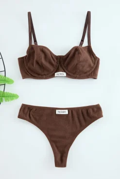 Conjunto de roupa interior canelado
