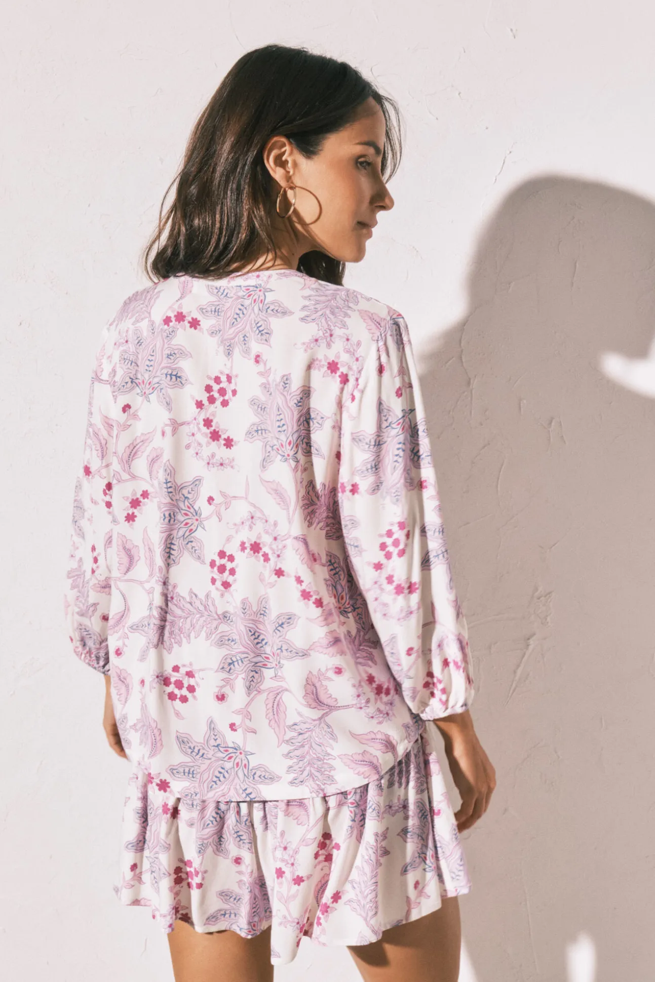 Conjunto de saia e camisola estampadas