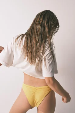 Conjunto de top e cueca