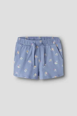 Conjunto de T-shirt e calções