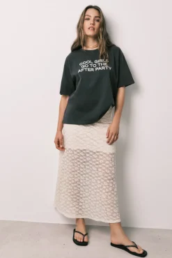 Conjunto de vestido e t-shirt