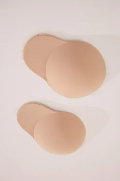 Copas adesivos de espuma na cor nude
