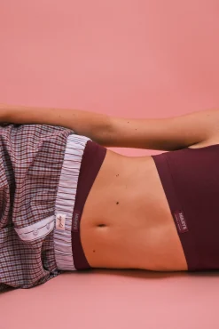 Cueca boxer seamless canelada com logo grená