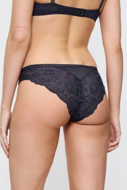 cueca brasileira com renda