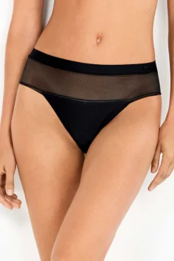 Cueca brasileira invisível