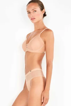 Cueca brasileira invisível