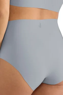 Cueca cintura alta em microfibra sem costura
