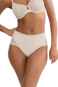 Cueca cintura alta em renda e microfibra
