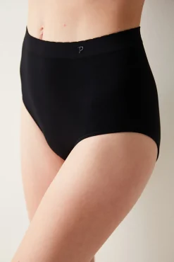 Cueca clássica de cintura alta
