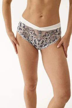 Cueca culotte cintura alta em renda floral