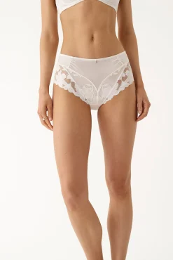 Cueca culotte cintura alta em renda floral branca