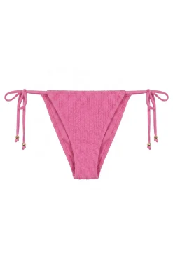 Cueca de biquíni brasileira de tiras com textura de losango rosa