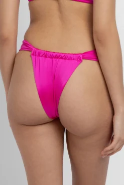 Cueca de biquíni brasileira La savina