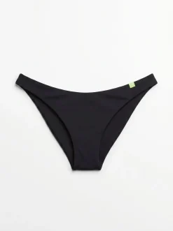 Cueca de biquíni brasileira preta