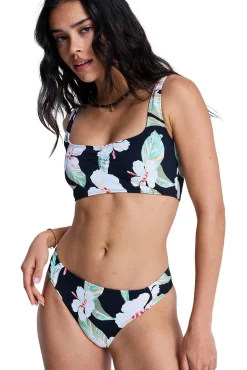 Cueca de biquíni brasileira tropical