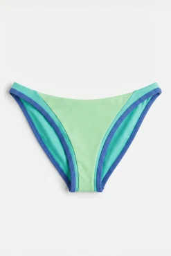 Cueca de biquíni brasileira verde