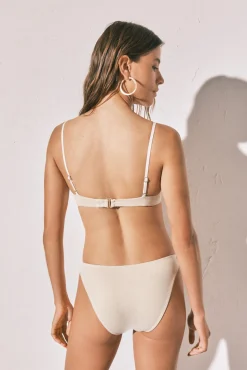 Cueca de biquíni clássica lurex branco