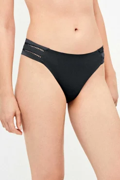 Cueca de biquíni clássica recortada