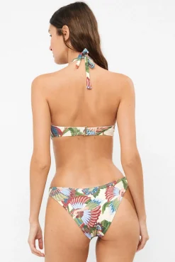 Cueca de biquíni com corte em V