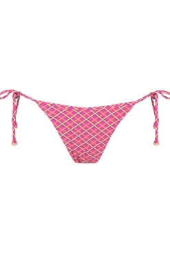 Cueca de biquíni efeito U em xadrez rosa