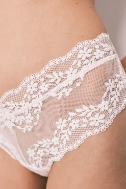 Cuecas brasileiras largas de renda rosas