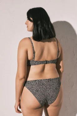 Cuecas de biquíni clássicas com estampado leopardo