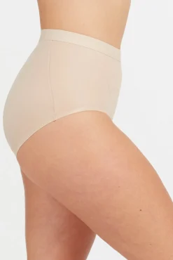 Cuecas modelantes da cintura